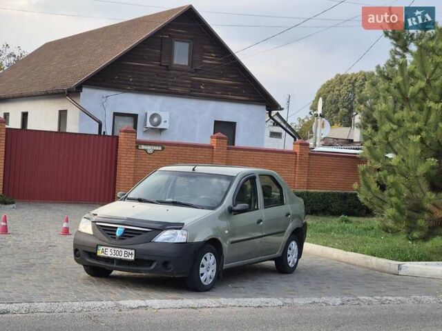 Дачия Логан 2007 в Днепре (Днепропетровске) на Automoto.ua Зеленый Дачия Логан, объемом двигателя 1.39 л и пробегом 297 тыс. км за 2700 $, фото 7 на Automoto.ua