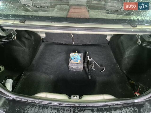 Зеленый Дачия Логан, объемом двигателя 1.39 л и пробегом 297 тыс. км за 2750 $, фото 7 на Automoto.ua