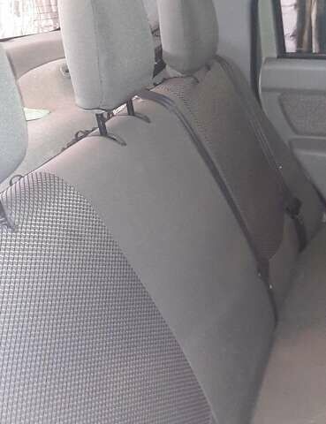 Зеленый Дачия Логан, объемом двигателя 1.6 л и пробегом 203 тыс. км за 4000 $, фото 5 на Automoto.ua