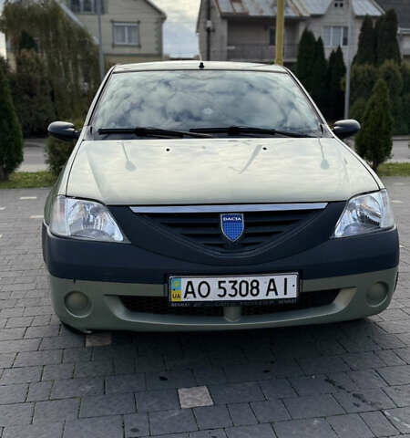 Зеленый Дачия Логан, объемом двигателя 1.39 л и пробегом 80 тыс. км за 3700 $, фото 3 на Automoto.ua