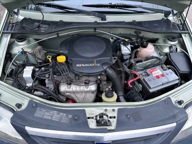 Зелений Дачія Logan, об'ємом двигуна 1.4 л та пробігом 148 тис. км за 3680 $, фото 12 на Automoto.ua