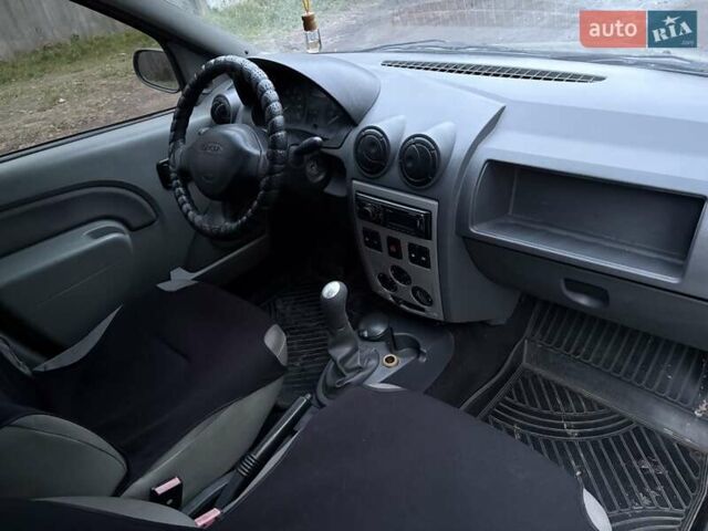 Зеленый Дачия Логан, объемом двигателя 1.39 л и пробегом 148 тыс. км за 3680 $, фото 9 на Automoto.ua