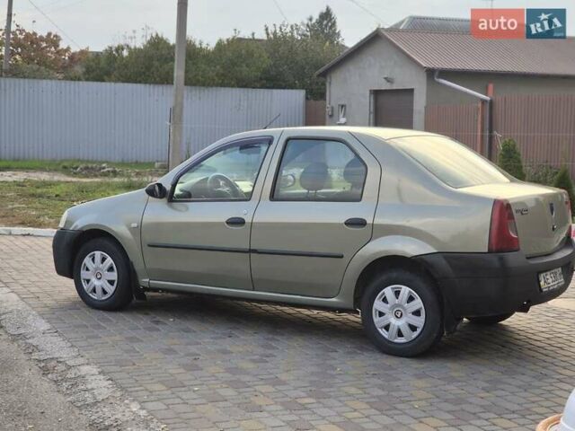 Дачия Логан 2007 в Днепре (Днепропетровске) на Automoto.ua Зеленый Дачия Логан, объемом двигателя 1.39 л и пробегом 297 тыс. км за 2700 $, фото 4 на Automoto.ua
