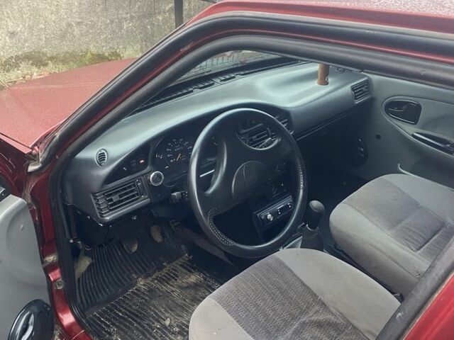 Червоний Дачія Nova, об'ємом двигуна 1.4 л та пробігом 1000 тис. км за 946 $, фото 3 на Automoto.ua