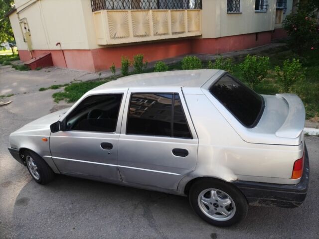 Серый Дачия Нова, объемом двигателя 1.4 л и пробегом 208 тыс. км за 850 $, фото 3 на Automoto.ua