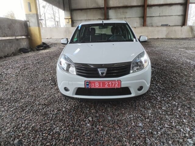 Дачія Sandero 2008 у Рожище на Automoto.ua Білий Дачія Sandero, об'ємом двигуна 1.6 л та пробігом 240 тис. км за 4250 $, фото 1 на Automoto.ua