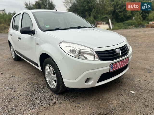 Білий Дачія Sandero, об'ємом двигуна 1.2 л та пробігом 142 тис. км за 4650 $, фото 23 на Automoto.ua