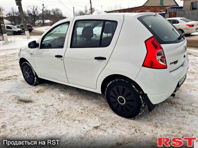 Белый Дачия Сандеро, объемом двигателя 1.4 л и пробегом 165 тыс. км за 3850 $, фото 5 на Automoto.ua