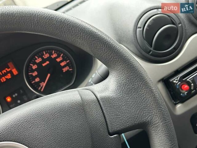 Белый Дачия Сандеро, объемом двигателя 1.2 л и пробегом 187 тыс. км за 4200 $, фото 22 на Automoto.ua