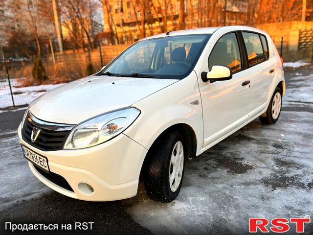 Білий Дачія Sandero, об'ємом двигуна 1.4 л та пробігом 147 тис. км за 4300 $, фото 7 на Automoto.ua