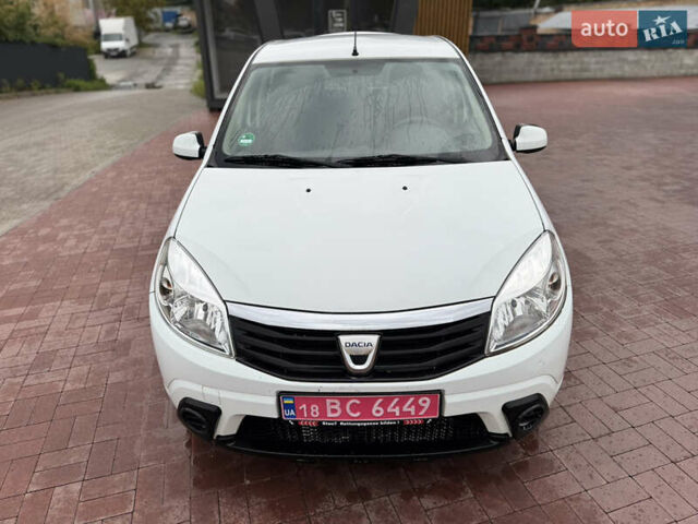 Білий Дачія Sandero, об'ємом двигуна 1.6 л та пробігом 140 тис. км за 4899 $, фото 11 на Automoto.ua