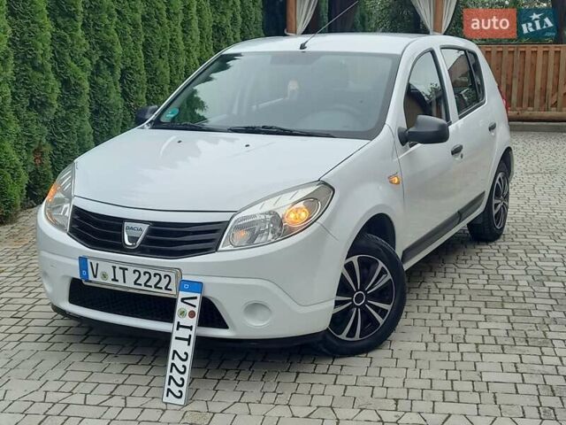Білий Дачія Sandero, об'ємом двигуна 1.2 л та пробігом 160 тис. км за 4299 $, фото 3 на Automoto.ua