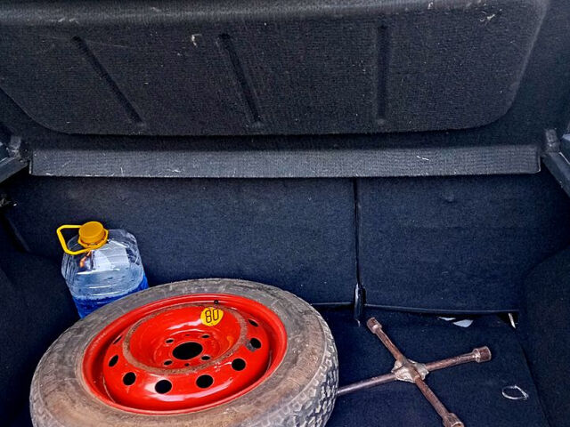 Белый Дачия Сандеро, объемом двигателя 1.4 л и пробегом 192 тыс. км за 4300 $, фото 7 на Automoto.ua