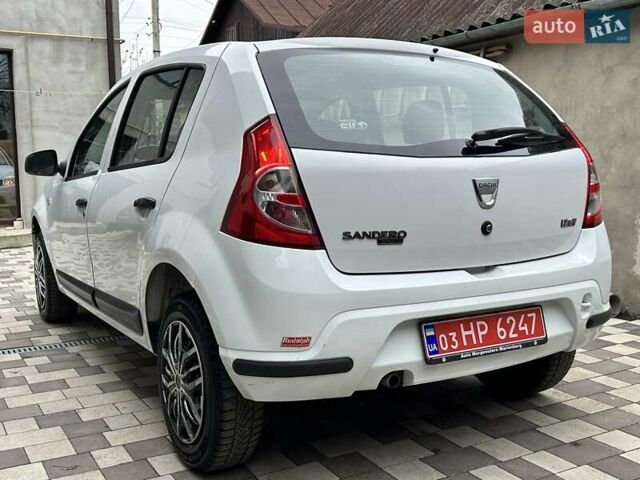 Белый Дачия Сандеро, объемом двигателя 1.2 л и пробегом 187 тыс. км за 4200 $, фото 7 на Automoto.ua