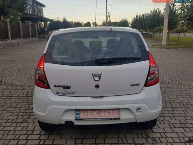 Белый Дачия Сандеро, объемом двигателя 1.4 л и пробегом 176 тыс. км за 4500 $, фото 5 на Automoto.ua