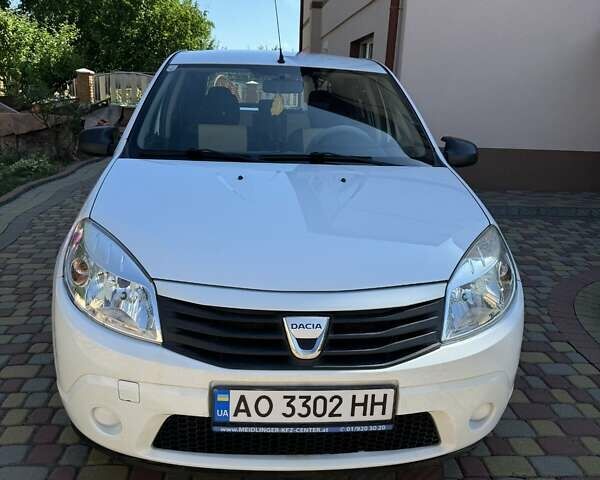 Білий Дачія Sandero, об'ємом двигуна 1.15 л та пробігом 194 тис. км за 3700 $, фото 10 на Automoto.ua
