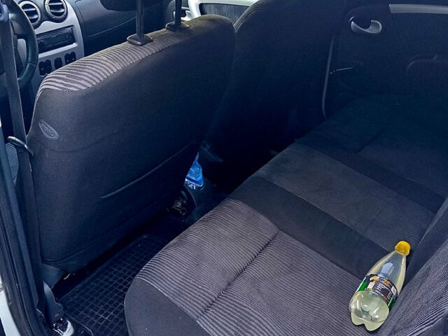 Белый Дачия Сандеро, объемом двигателя 1.4 л и пробегом 192 тыс. км за 4300 $, фото 9 на Automoto.ua