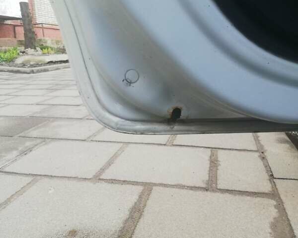 Білий Дачія Sandero, об'ємом двигуна 1.6 л та пробігом 245 тис. км за 3700 $, фото 7 на Automoto.ua