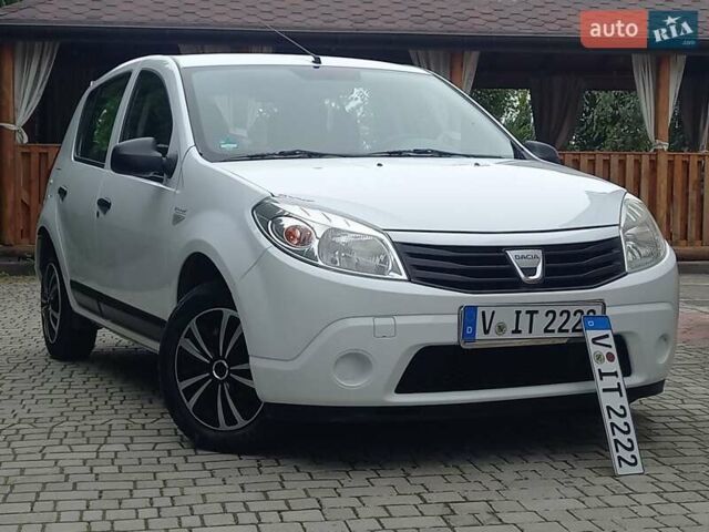 Білий Дачія Sandero, об'ємом двигуна 1.2 л та пробігом 160 тис. км за 4299 $, фото 21 на Automoto.ua