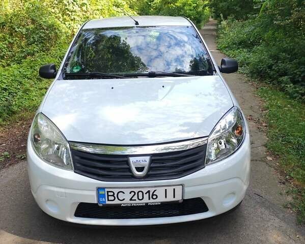 Білий Дачія Sandero, об'ємом двигуна 1.4 л та пробігом 225 тис. км за 2900 $, фото 8 на Automoto.ua
