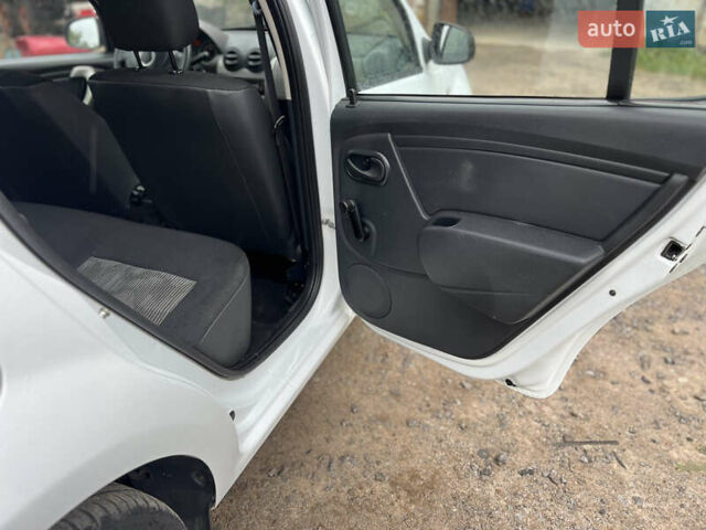 Білий Дачія Sandero, об'ємом двигуна 1.2 л та пробігом 142 тис. км за 4650 $, фото 50 на Automoto.ua