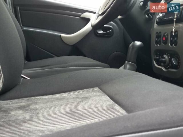 Белый Дачия Сандеро, объемом двигателя 1.2 л и пробегом 160 тыс. км за 4299 $, фото 67 на Automoto.ua