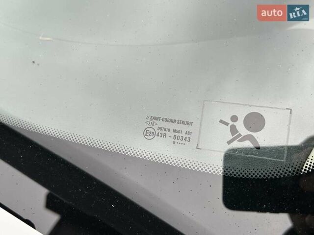 Белый Дачия Сандеро, объемом двигателя 1.2 л и пробегом 187 тыс. км за 4200 $, фото 47 на Automoto.ua