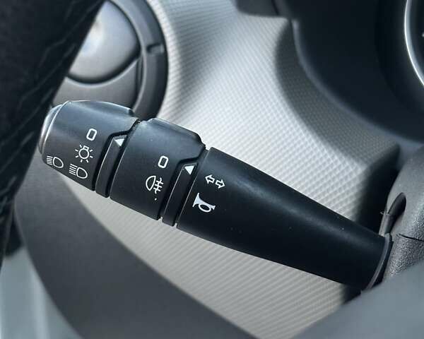 Дачия Сандеро 2009 в Любешов на Automoto.ua Белый Дачия Сандеро, объемом двигателя 1.4 л и пробегом 107 тыс. км за 4550 $, фото 26 на Automoto.ua