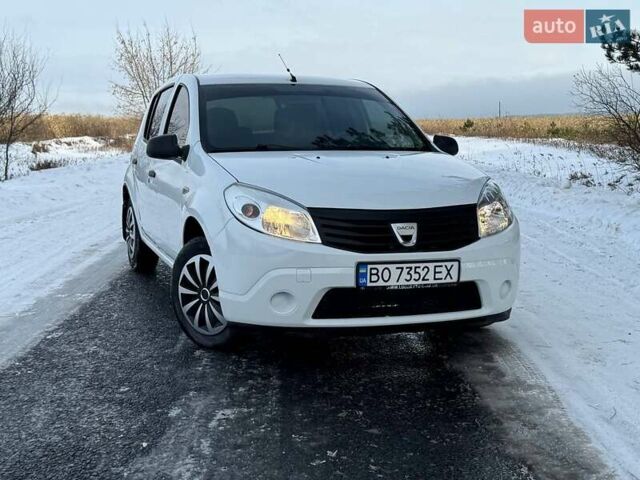 Білий Дачія Sandero, об'ємом двигуна 1.2 л та пробігом 223 тис. км за 4200 $, фото 1 на Automoto.ua