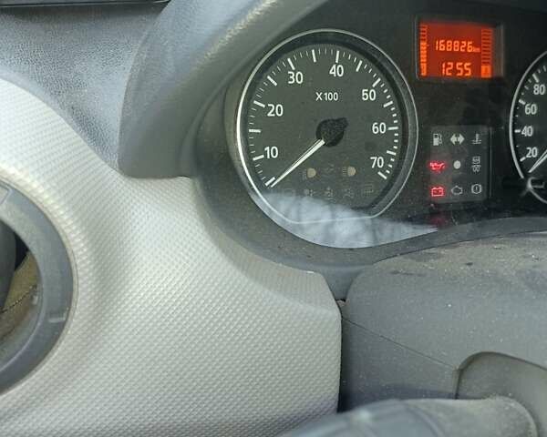 Білий Дачія Sandero, об'ємом двигуна 1.2 л та пробігом 168 тис. км за 4400 $, фото 7 на Automoto.ua