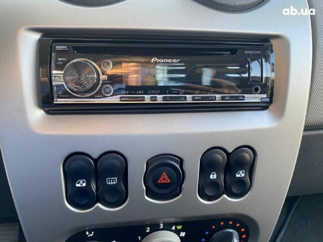 Белый Дачия Сандеро, объемом двигателя 1.2 л и пробегом 133 тыс. км за 4990 $, фото 8 на Automoto.ua