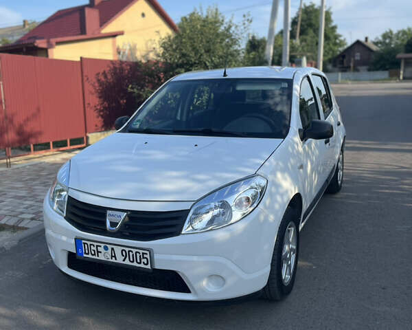 Білий Дачія Sandero, об'ємом двигуна 1.2 л та пробігом 170 тис. км за 4400 $, фото 18 на Automoto.ua