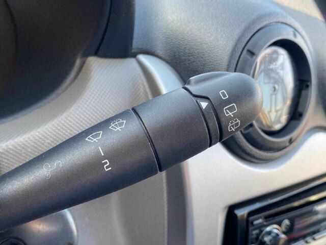 Белый Дачия Сандеро, объемом двигателя 1.2 л и пробегом 133 тыс. км за 4940 $, фото 6 на Automoto.ua