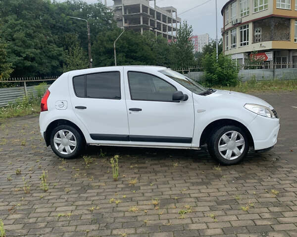 Белый Дачия Сандеро, объемом двигателя 1.15 л и пробегом 147 тыс. км за 5000 $, фото 6 на Automoto.ua