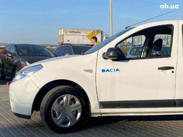 Белый Дачия Сандеро, объемом двигателя 1.2 л и пробегом 133 тыс. км за 4990 $, фото 1 на Automoto.ua