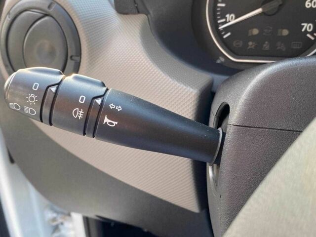 Белый Дачия Сандеро, объемом двигателя 1.2 л и пробегом 133 тыс. км за 4940 $, фото 16 на Automoto.ua