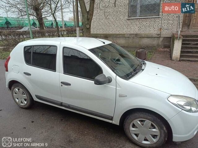 Білий Дачія Sandero, об'ємом двигуна 1.2 л та пробігом 168 тис. км за 4400 $, фото 1 на Automoto.ua