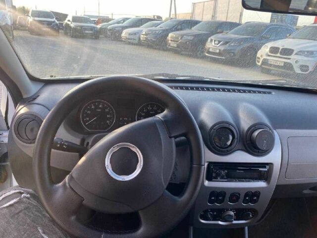 Белый Дачия Сандеро, объемом двигателя 1.2 л и пробегом 133 тыс. км за 4940 $, фото 14 на Automoto.ua