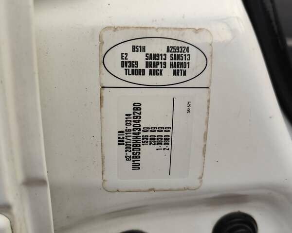 Білий Дачія Sandero, об'ємом двигуна 1.6 л та пробігом 147 тис. км за 5900 $, фото 24 на Automoto.ua