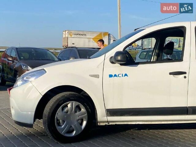 Белый Дачия Сандеро, объемом двигателя 1.2 л и пробегом 133 тыс. км за 4990 $, фото 1 на Automoto.ua