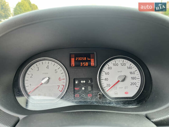 Білий Дачія Sandero, об'ємом двигуна 1.15 л та пробігом 230 тис. км за 3700 $, фото 11 на Automoto.ua