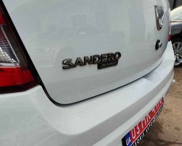 Білий Дачія Sandero, об'ємом двигуна 1.6 л та пробігом 147 тис. км за 5900 $, фото 9 на Automoto.ua