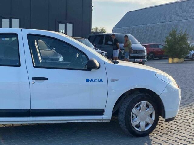 Белый Дачия Сандеро, объемом двигателя 1.2 л и пробегом 133 тыс. км за 4940 $, фото 5 на Automoto.ua