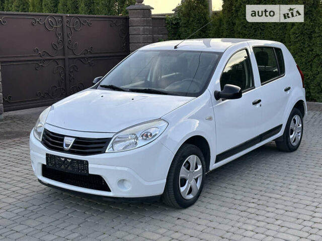 Білий Дачія Sandero, об'ємом двигуна 1.2 л та пробігом 246 тис. км за 4299 $, фото 12 на Automoto.ua