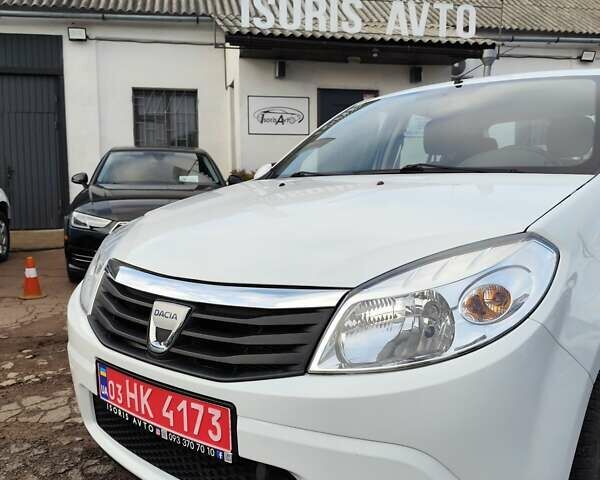 Білий Дачія Sandero, об'ємом двигуна 1.6 л та пробігом 147 тис. км за 5900 $, фото 8 на Automoto.ua