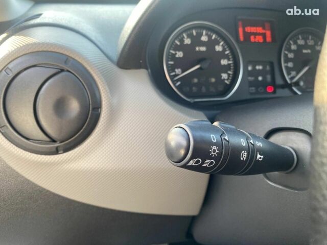 Белый Дачия Сандеро, объемом двигателя 1.2 л и пробегом 133 тыс. км за 4990 $, фото 19 на Automoto.ua