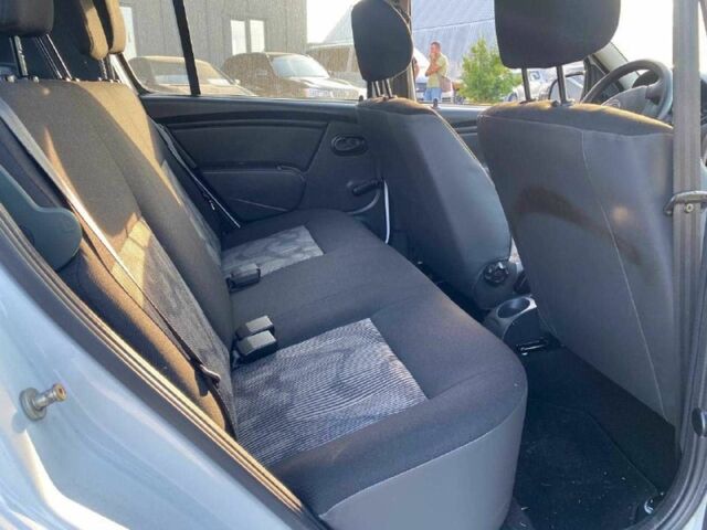 Белый Дачия Сандеро, объемом двигателя 1.2 л и пробегом 133 тыс. км за 4940 $, фото 13 на Automoto.ua