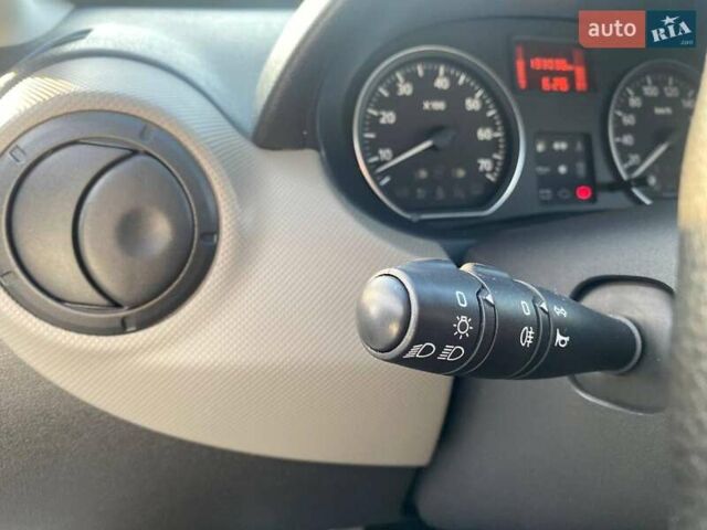 Белый Дачия Сандеро, объемом двигателя 1.2 л и пробегом 133 тыс. км за 4990 $, фото 19 на Automoto.ua