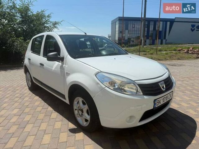 Білий Дачія Sandero, об'ємом двигуна 1.15 л та пробігом 219 тис. км за 4100 $, фото 1 на Automoto.ua