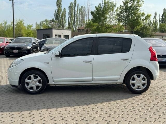 Білий Дачія Sandero, об'ємом двигуна 1.6 л та пробігом 160 тис. км за 6400 $, фото 3 на Automoto.ua
